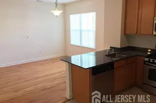 454 Gawron Ct, Sayreville, NJ 08859 - Photo 4