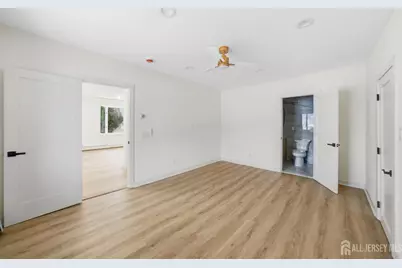 68 Port Reading Avenue, Woodbridge Township, NJ 07095 - Photo 18