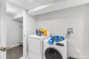 68 W Edward St, Iselin, NJ 08830 - Photo 34