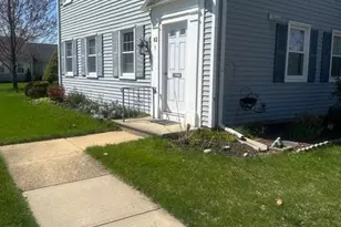 82 Dorset Ln, Monroe Township, NJ 08831 - Photo 2
