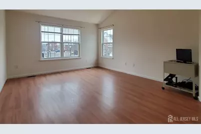 202 Alder Court, New Brunswick, NJ 08901 - Photo 12