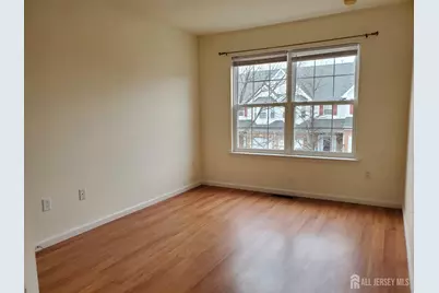 202 Alder Court, New Brunswick, NJ 08901 - Photo 18