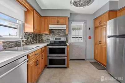 24 4th Avenue, Port Reading, NJ 07064 - Photo 12