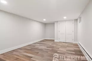 895 Port Reading Ave, Port Reading, NJ 07064 - Photo 8