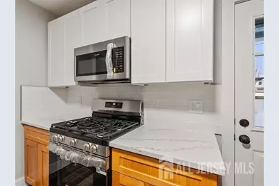 895 Port Reading Avenue #2, Port Reading, NJ 07064 - Photo 4