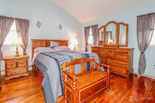 20 Alastair Pl, Colonia, NJ 07067 - Photo 14