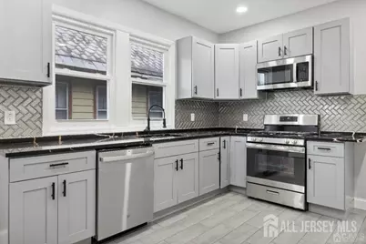 29 S 2nd Avenue S, Highland Park, NJ 08904 - Photo 24