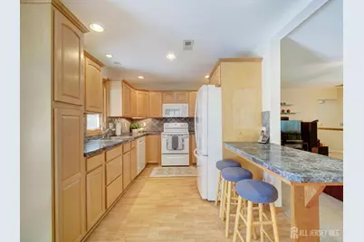 [Address not provided], Edison, NJ 08817 - Photo 16