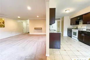 410 Edison Glen Terrace, Edison, NJ 08837 - Photo 2