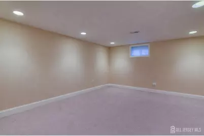 52 Yorktown Road, East Brunswick Township, NJ 08816 - Photo 28