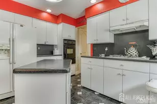 52 Yorktown Rd, East Brunswick Township, NJ 08816 - Photo 12