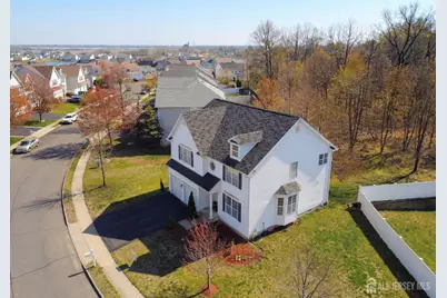 13 Skurka Court, Sayreville, NJ 08872 - Photo 2