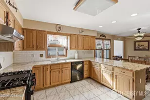 702 Radcliffe Rd, Lacey Township, NJ 08734 - Photo 6