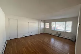 55 Gill Ln, Iselin, NJ 08830 - Photo 10