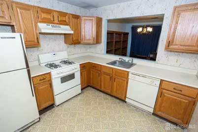 15 Hearthstone Drive, Edison, NJ 08820 - Photo 12