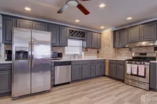 716 Barron Ave, Woodbridge Township, NJ 07095 - Photo 4