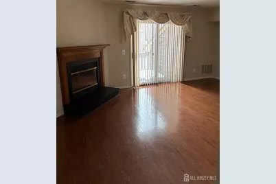 92 Heather Court, Edison, NJ 08872 - Photo 2