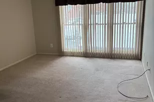 92 Heather Ct, Edison, NJ 08820 - Photo 8