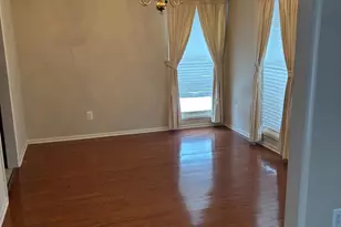 92 Heather Ct, Edison, NJ 08820 - Photo 4