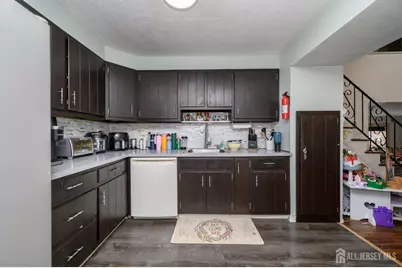 16 N Lincoln Avenue N, Colonia, NJ 07067 - Photo 12