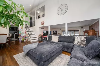16 N Lincoln Avenue N, Colonia, NJ 07067 - Photo 8
