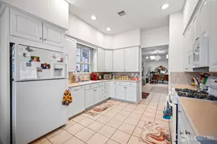 17 Kingston Ct, Monroe Township, NJ 08831 - Photo 16