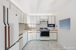 341 Danbury Ln, East Brunswick Township, NJ 08816 - Photo 16