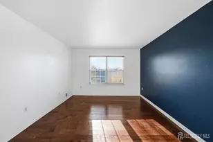 341 Danbury Ln, East Brunswick Township, NJ 08816 - Photo 10