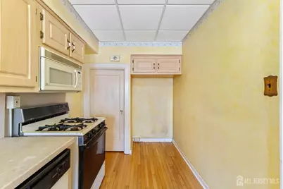 124 Belgrove Drive, Kearny, NJ 07032 - Photo 18