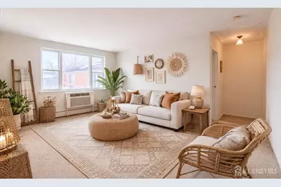 21 York Drive #3B, Edison, NJ 08817 - Photo 4