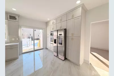 46 Foyer Street, Edison, NJ 08817 - Photo 4