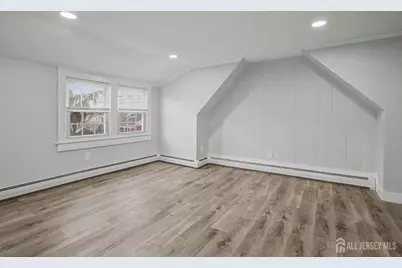 61 N Main Street N, Milltown, NJ 08850 - Photo 14