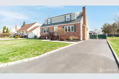 1605 Windrew Avenue, South Plainfield, NJ 07080 - Photo 2