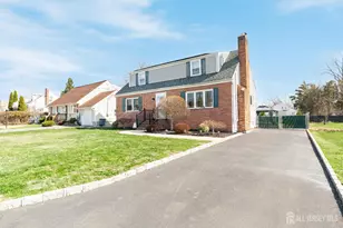 1605 Windrew Ave, South Plainfield, NJ 07080 - Photo 2