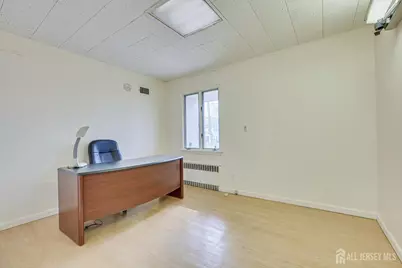 512 New Brunswick Avenue, Fords, NJ 08863 - Photo 12