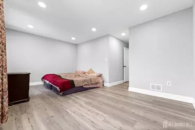 292 Pershing Avenue, Carteret, NJ 07008 - Photo 12
