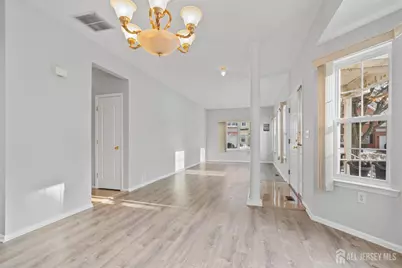 802 Margaret Court, South Plainfield, NJ 07080 - Photo 4