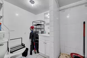 135 Brighton Ave, Perth Amboy, NJ 08861 - Photo 20