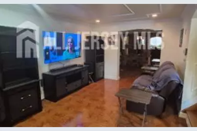 312 Kirkland Place, Perth Amboy, NJ 08861 - Photo 2