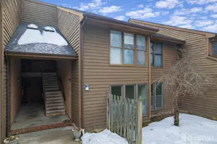 127 Oakmont Ct, Edison, NJ 08820 - Photo 1