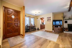 16 Dogwood Ln, Washington Township, NJ 07882 - Photo 2