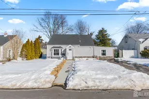 47 Hillcrest Ave, Edison, NJ 08817 - Photo 1