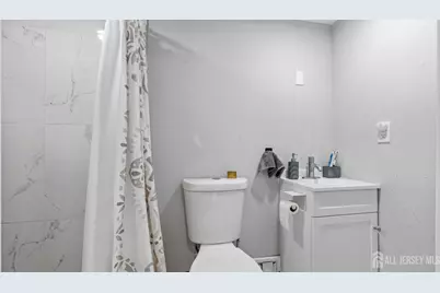 47 Hillcrest Avenue, Edison, NJ 08817 - Photo 46