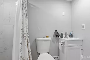 47 Hillcrest Ave, Edison, NJ 08817 - Photo 46