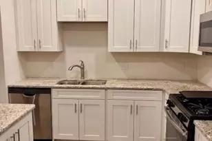 425 Tavern Rd, Monroe Township, NJ 08831 - Photo 4