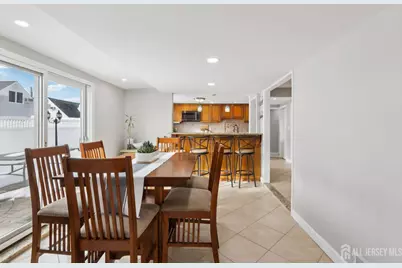 26 Linda Avenue, Colonia, NJ 07067 - Photo 14