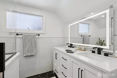 26 Linda Avenue, Colonia, NJ 07067 - Photo 32