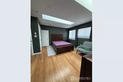 80 Farnham Square, Sayreville, NJ 08859 - Photo 4