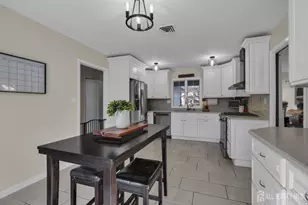 3 Noble Pl, Aberdeen Township, NJ 07747 - Photo 8