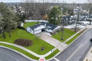 3 Noble Pl, Aberdeen Township, NJ 07747 - Photo 32